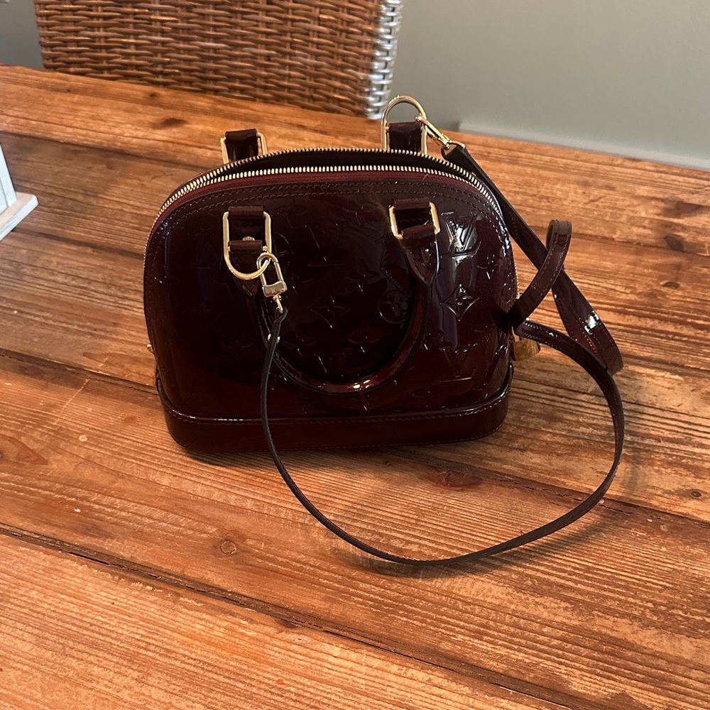Elegant Burgundy  Handbag